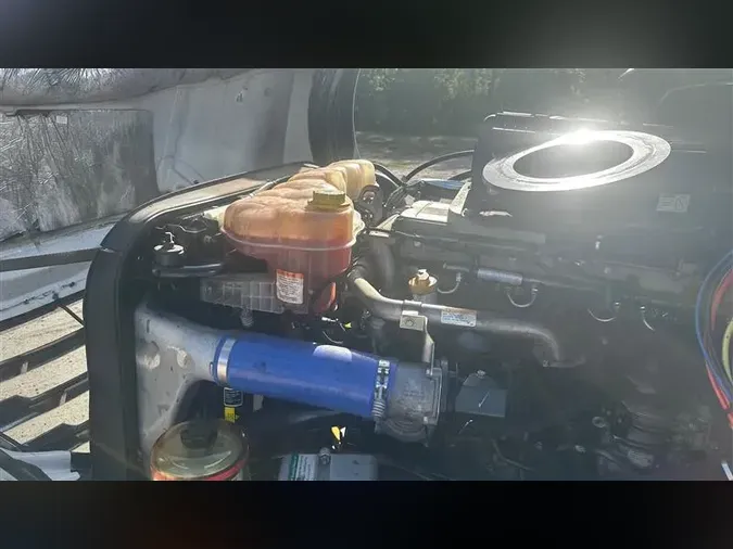2021 FREIGHTLINER CA126