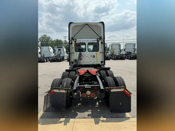 2018 FREIGHTLINER/MERCEDES CASCADIA 125