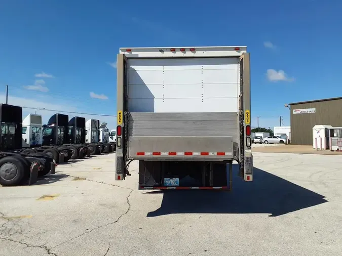 2019 FREIGHTLINER M2 106