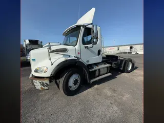 2017 FREIGHTLINER/MERCEDES M2-112