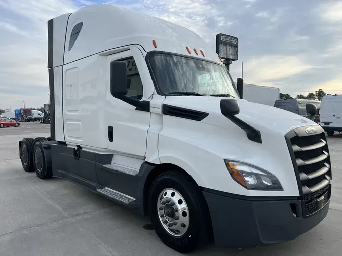 2021 Freightliner PT126SLP