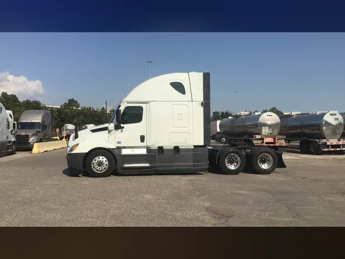 2021 Freightliner Cascadia