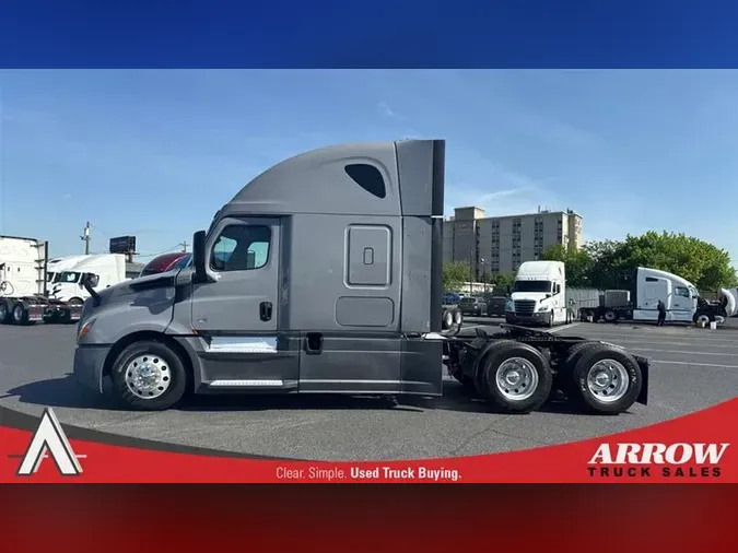 2020 FREIGHTLINER CASCADEVO1