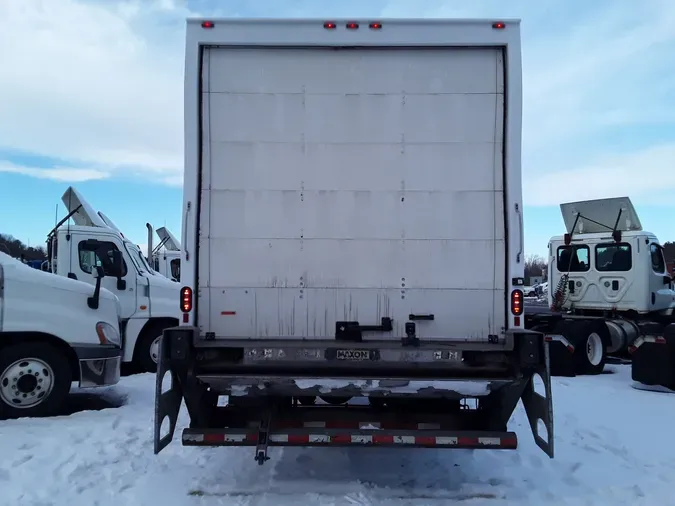 2018 FREIGHTLINER/MERCEDES M2 106