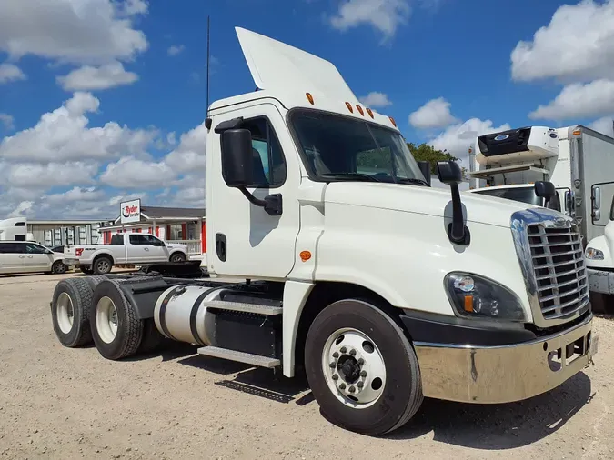 2019 FREIGHTLINER/MERCEDES CASCADIA 125