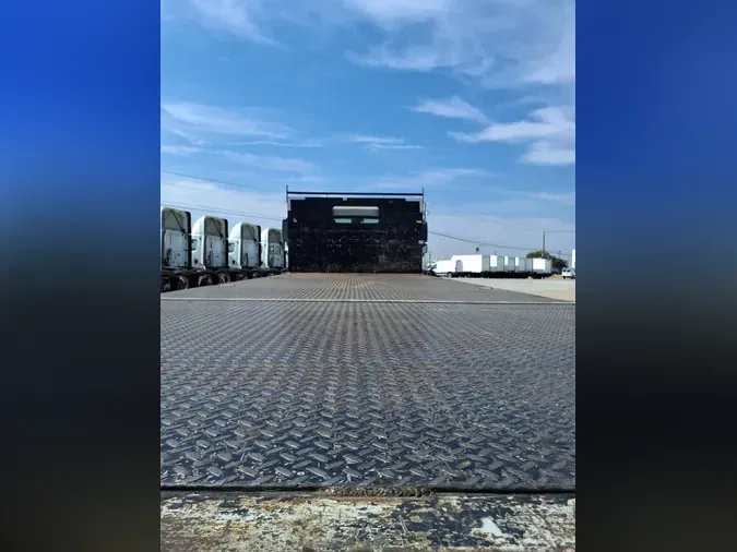 2019 FREIGHTLINER/MERCEDES M2 106