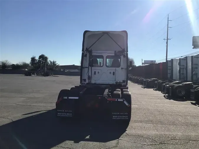 2020 FREIGHTLINER CA126