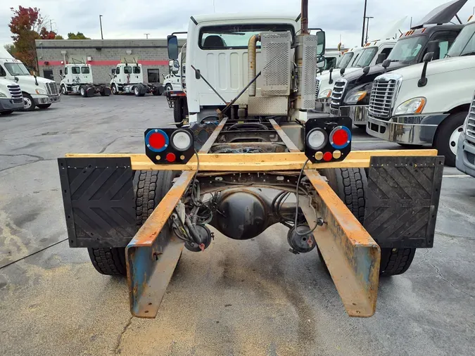 2015 FREIGHTLINER/MERCEDES M2 106