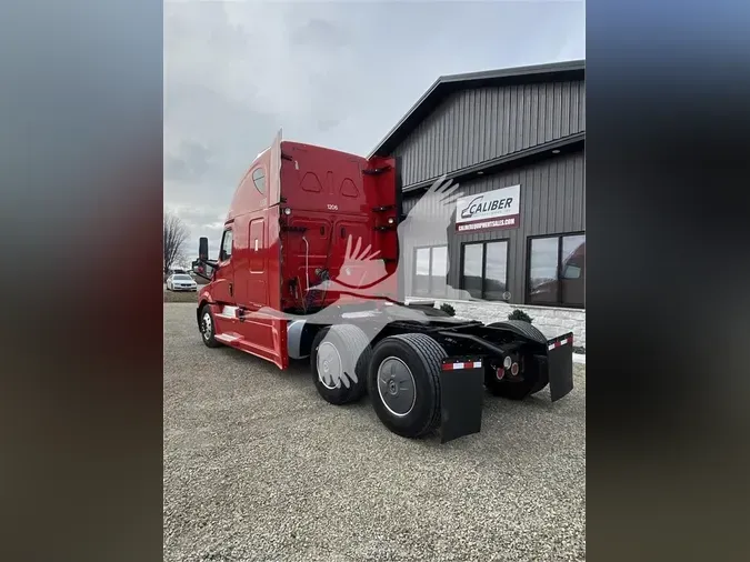 2018 FREIGHTLINER CASCADIA 126