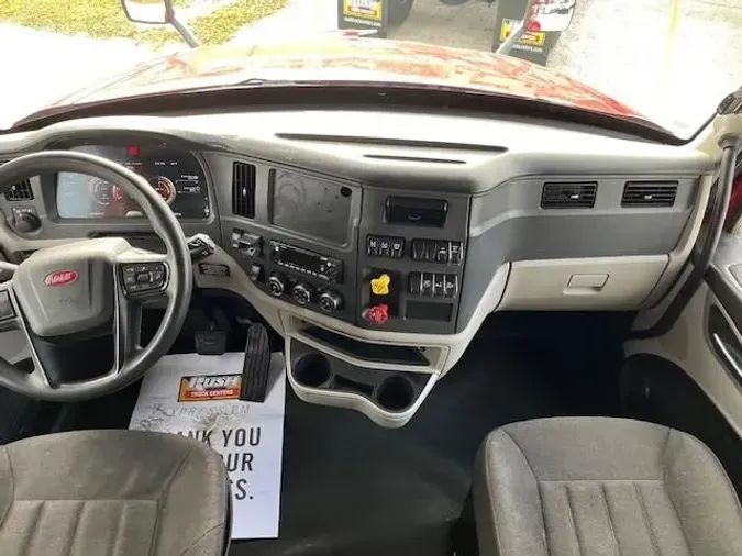 2022 Peterbilt 579