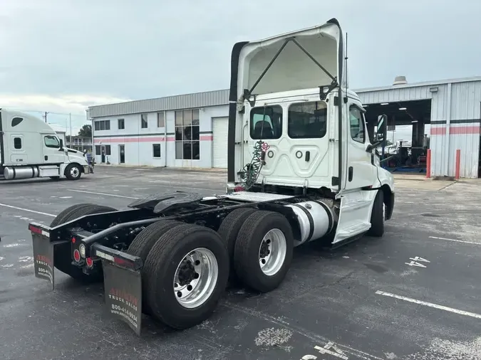 2019 FREIGHTLINER/MERCEDES NEW CASCADIA PX12664
