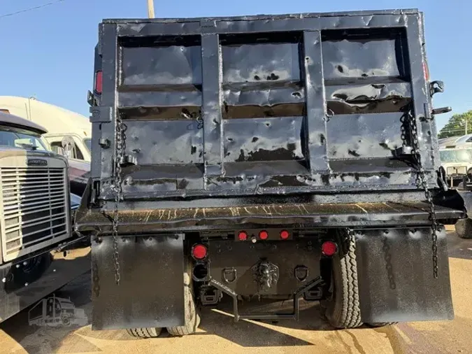 2005 MACK GRANITE CV713