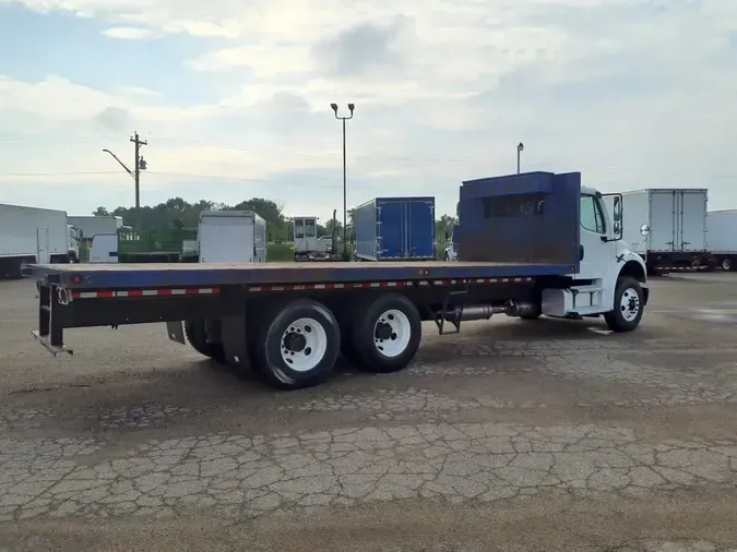 2016 FREIGHTLINER M2 106