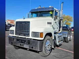 2020 MACK PI64T