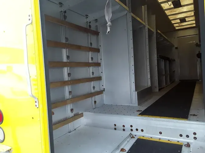 2017 FRTLR CUSTOM CHASSIS CORP MT55