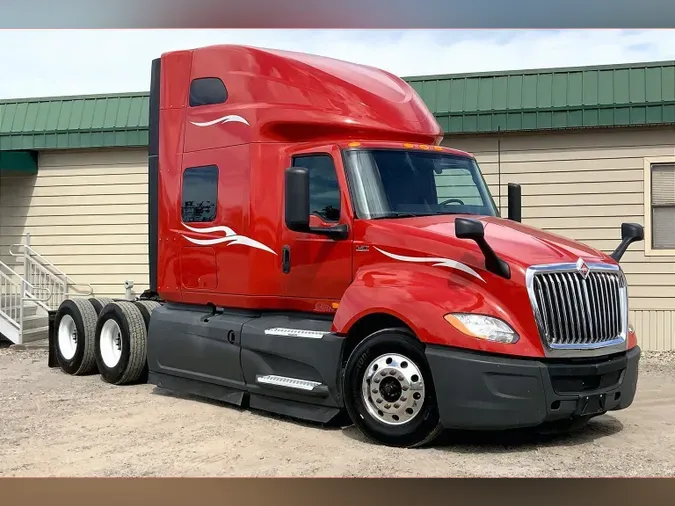 2023 INT LT625 6X41c49aec77d976b994827cfcf8864810c