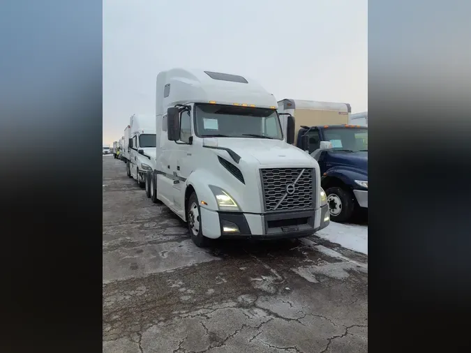 2020 VOLVO VNL64T-760