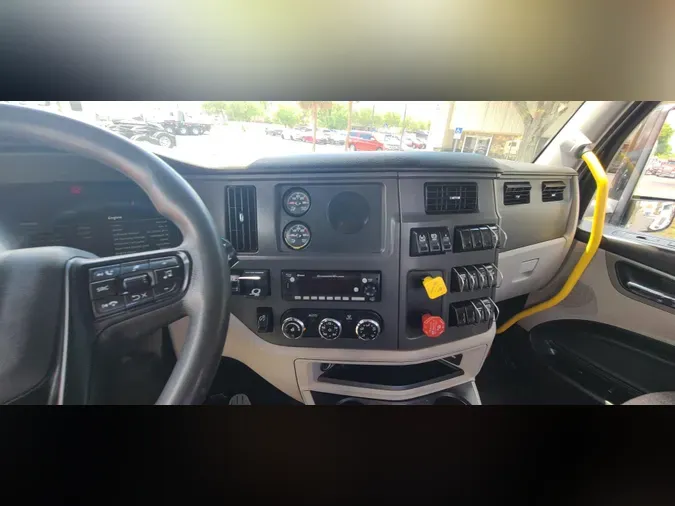 2023 Peterbilt 5671c4e81701b3d7254f8777f35abcb63fc