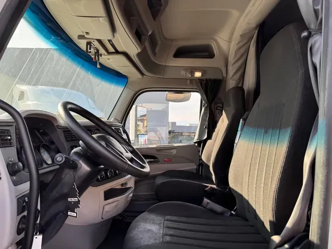 2020 Peterbilt 579