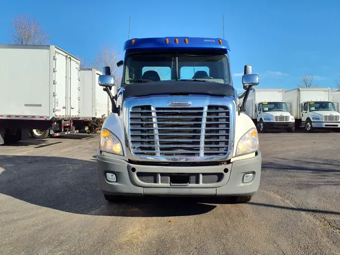 2016 FREIGHTLINER/MERCEDES CASCADIA 125