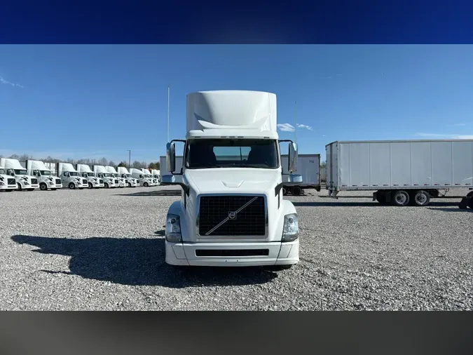 2018 Volvo VNL300