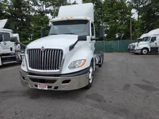 2019 NAVISTAR INTERNATIONAL LT625 DAYCAB T/A