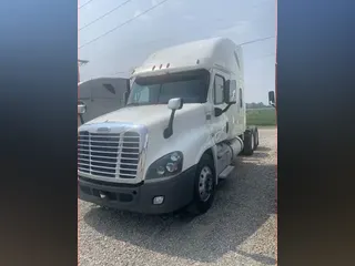 2015 FREIGHTLINER Cascadia