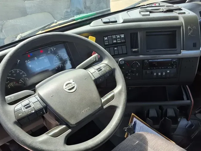 2020 VOLVO VNL64T-3001c5752b6929006b234407ecb6011c641