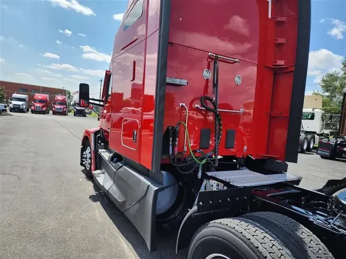 2023 KENWORTH T680