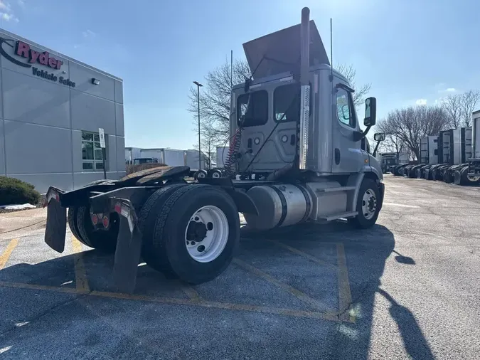 2019 FREIGHTLINER/MERCEDES CASCADIA 113