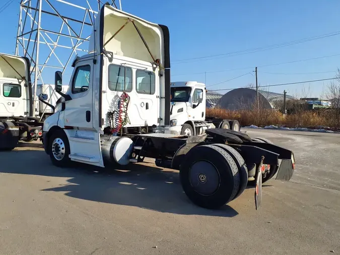 2020 FREIGHTLINER/MERCEDES NEW CASCADIA 116