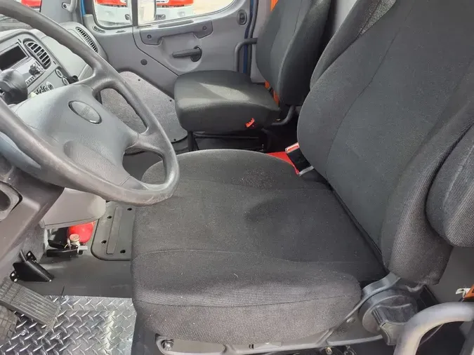 2019 FREIGHTLINER/MERCEDES M2 1061c61d7f341ca95d44f2076f24cf91218