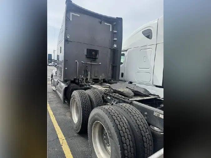 2022 KENWORTH T680