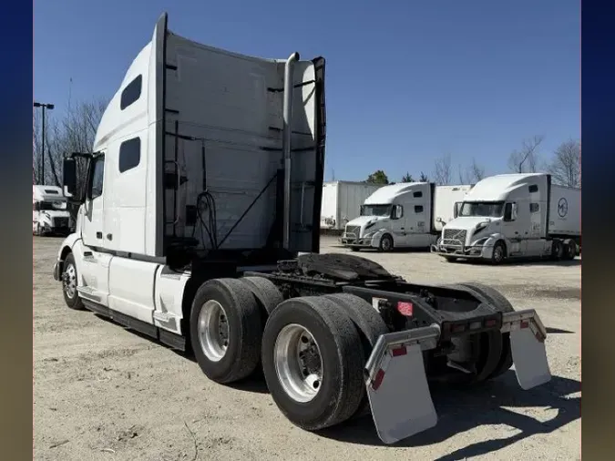 2024 VOLVO VNL64T760