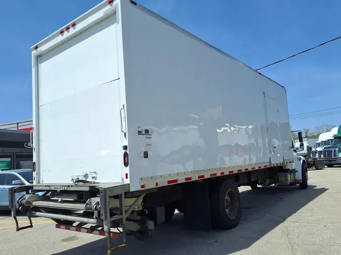 2019 FREIGHTLINER M2 106