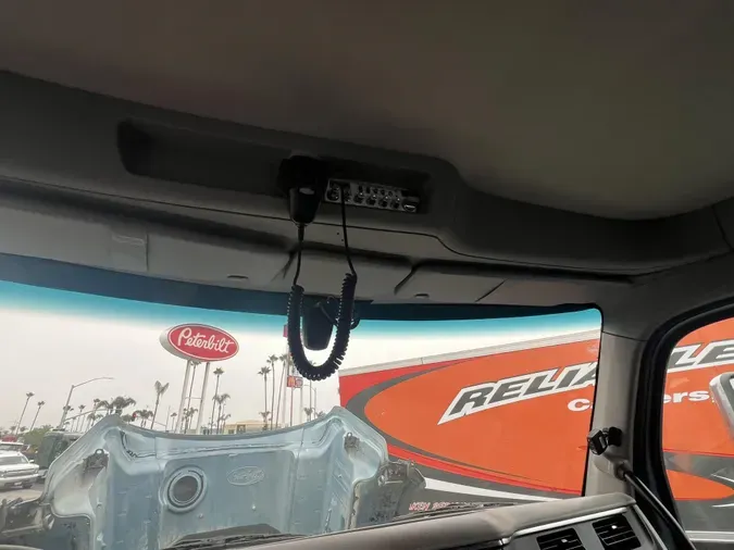 2022 Peterbilt 567