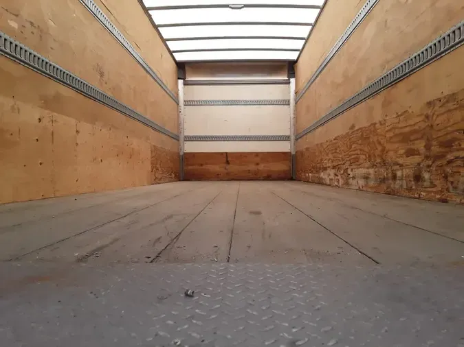 2019 FREIGHTLINER/MERCEDES M2 106