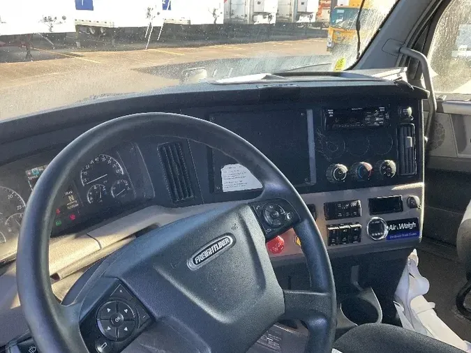 2019 Freightliner T12664ST