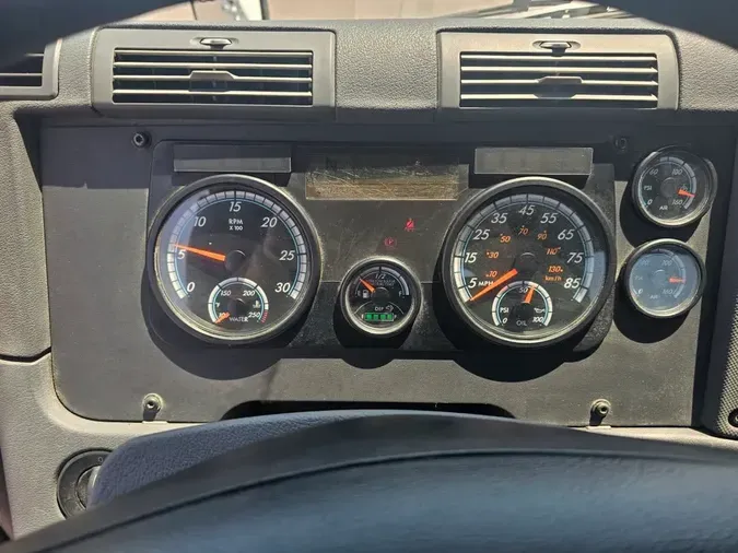 2018 FREIGHTLINER CASCADIA 125