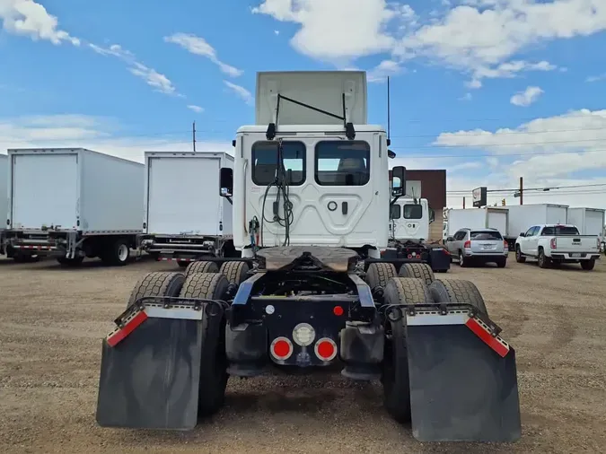 2018 FREIGHTLINER/MERCEDES CASCADIA 125