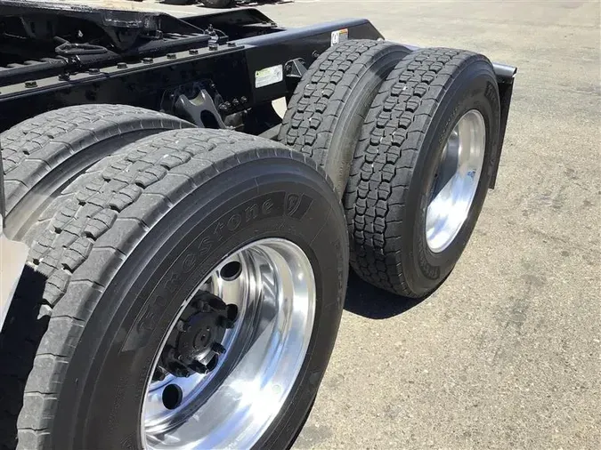 2022 KENWORTH T680