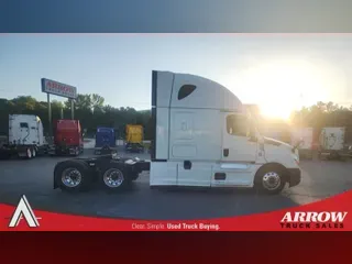 2021 FREIGHTLINER CA126