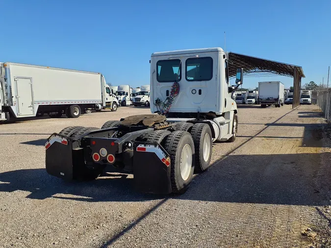 2019 FREIGHTLINER/MERCEDES CASCADIA 125