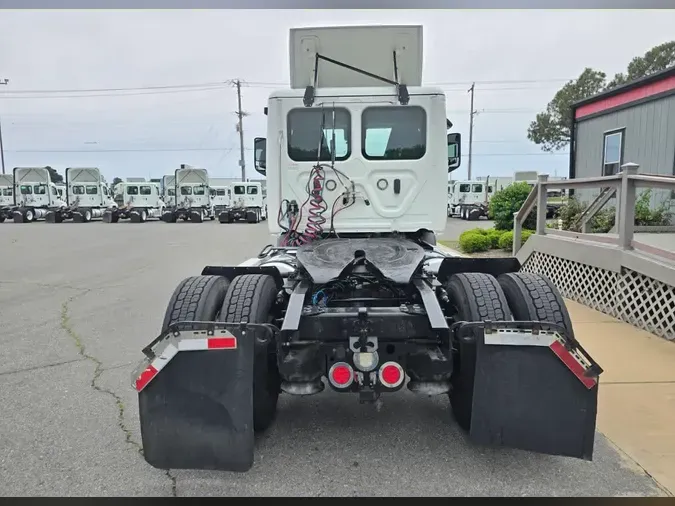 2020 FREIGHTLINER/MERCEDES NEW CASCADIA 1161c832ad0d628f1a2447d953524541c77