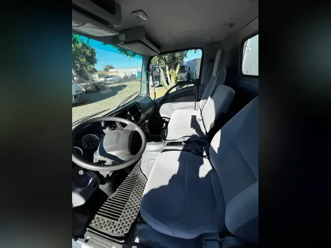 2019 ISUZU NPR