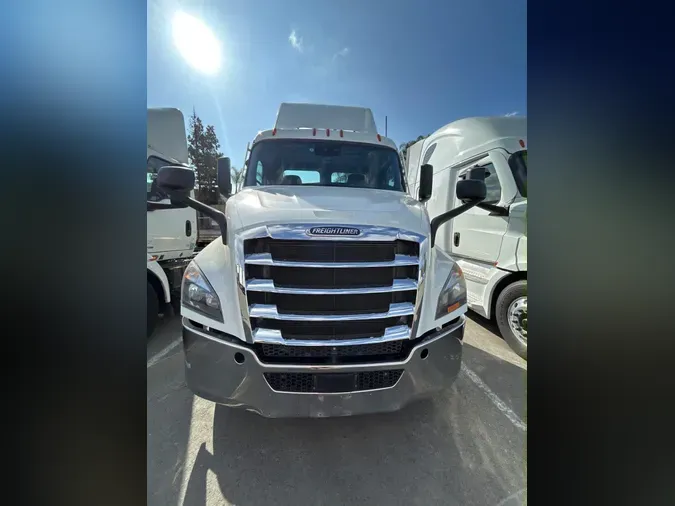 2020 FREIGHTLINER NEW CASCADIA 116