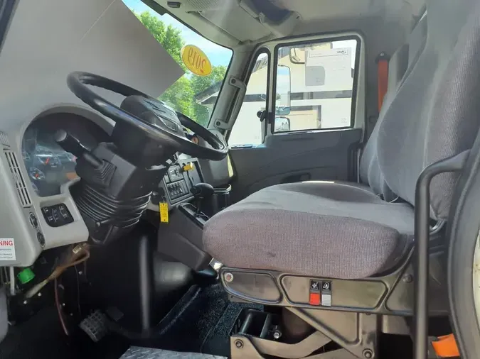 2019 NAVISTAR INTERNATIONAL 4300