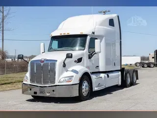 2021 PETERBILT 579