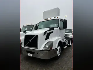 2016 VOLVO VNL42TRACTOR