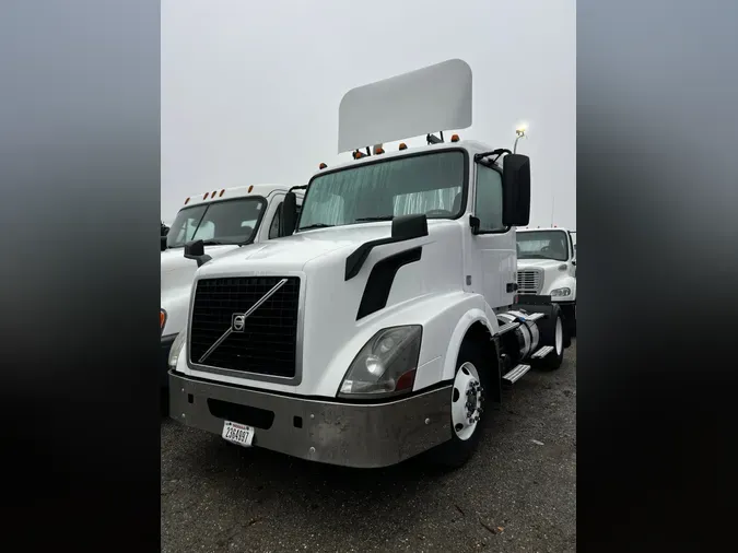 2016 VOLVO VNL42TRACTOR1c8da4165ca94f823188a834d3915880